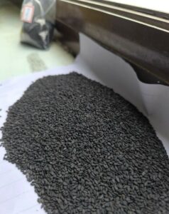 black and white sesame seeds comparison for exporters and importers